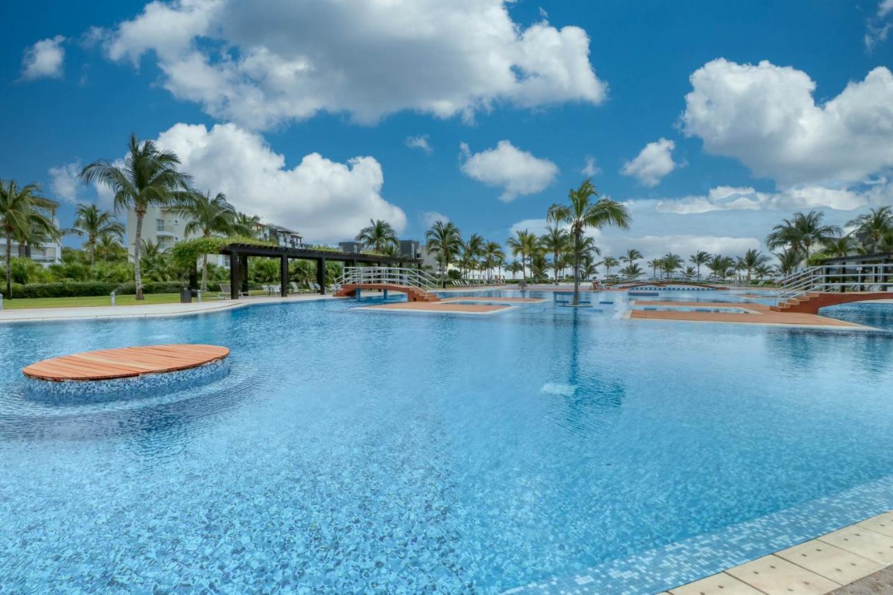 Hakuna Matata 725N At Mareazul Beachfront Playa del Carmen Exterior foto